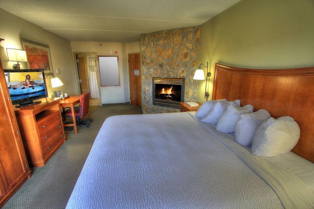 The Inn On The River Pigeon Forge Bagian luar foto