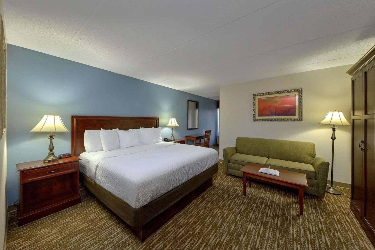 The Inn On The River Pigeon Forge Bagian luar foto