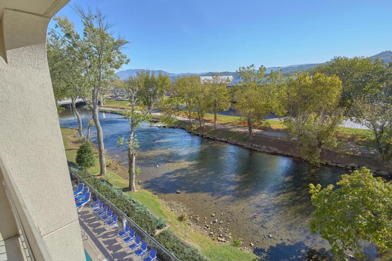 The Inn On The River Pigeon Forge Bagian luar foto