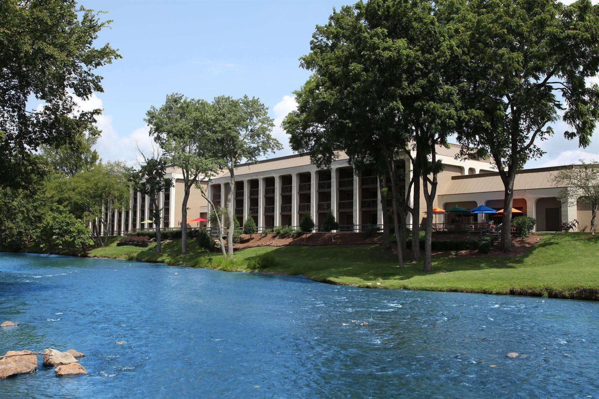 The Inn On The River Pigeon Forge Bagian luar foto