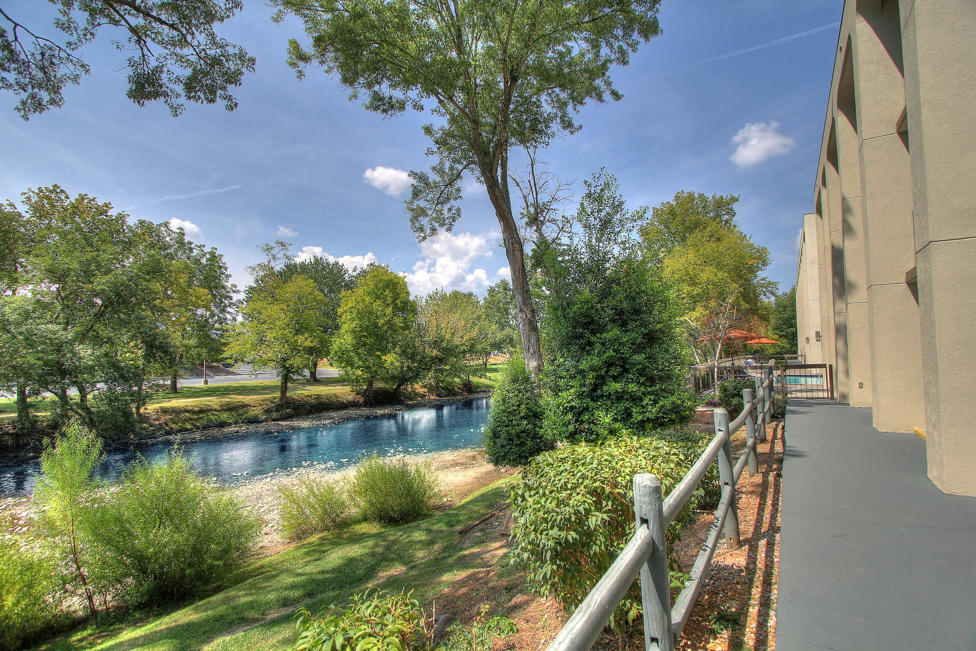 The Inn On The River Pigeon Forge Bagian luar foto